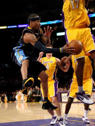 梅西：听到阿尔巴和布斯克茨将退役很难过，总有一天会轮到我（梅西谈阿尔巴与布斯克茨退役：感到难过，总有一天也会轮到我）