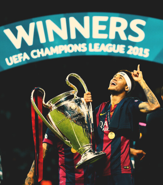 足球国足新星连续两轮破门，迅速走红（国足新秀两轮连破门，火速走红）