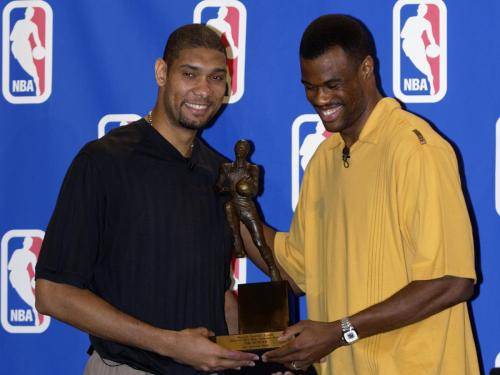 国安与河南合拍足协杯决赛宣传片：在传统足球赛中加入福瑞（国安携手河南打造足协杯决赛宣传片：为传统足球注入福瑞元素）