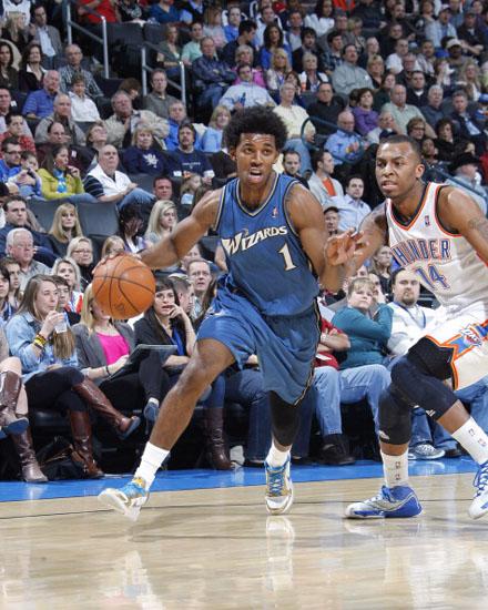 战三镇替补出场，依木兰完成山东泰山一线队首秀（替补登场对阵三镇，依木兰迎来山东泰山一线队处子秀）